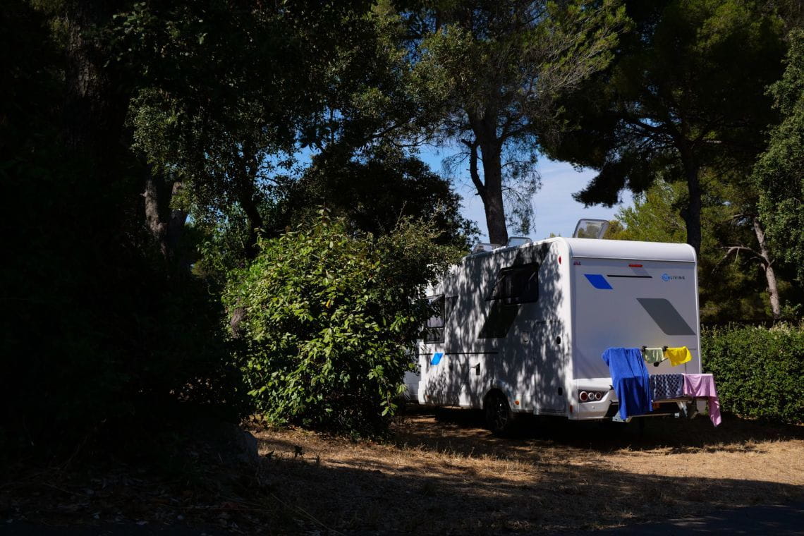 Emplacement camping caravane au Clos Sainte-Thérèse