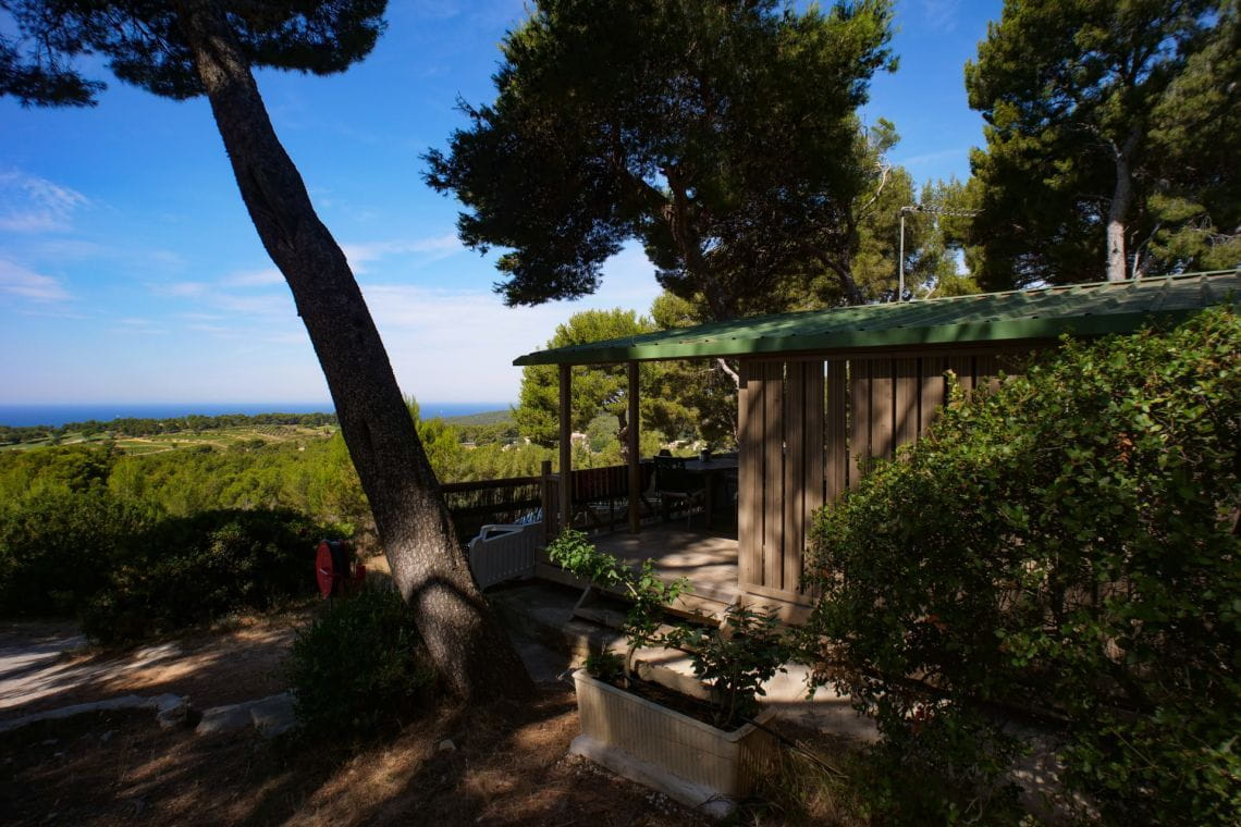 Vue mer du Chalet Bandol en camping 4 étoiles à Saint Cyr sur Mer